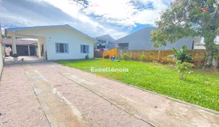 Casa 4 quartos amplo terreno em Guaratuba