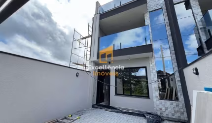 Triplex novo a 50 metros do mar