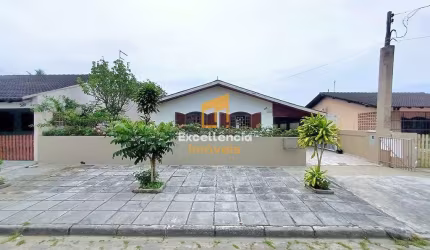 Casa com 5 quartos próximo ao mar
