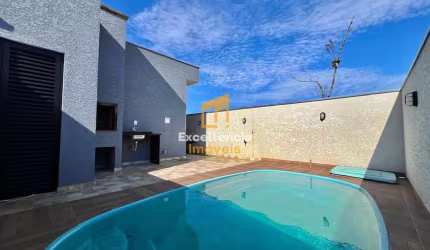 Casa 3 dormitórios com piscina no Nereidas