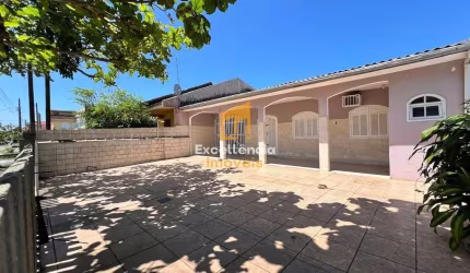 Casa faixa mar em Santa Terezinha