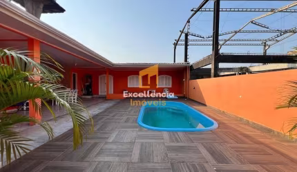 Casa com piscina em Matinhos