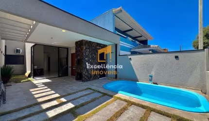 Casa com piscina no litoral