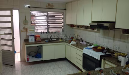 Casa com 3 quartos à venda na Rua Rolando Curti, 315, Vila Império, São Paulo, 180 m2 por R$ 404.000