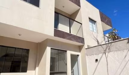 Casa com 3 quartos à venda na Rua Virgílio de Melo Franco, Santa Amélia, Belo Horizonte, 86 m2 por R$ 680.000