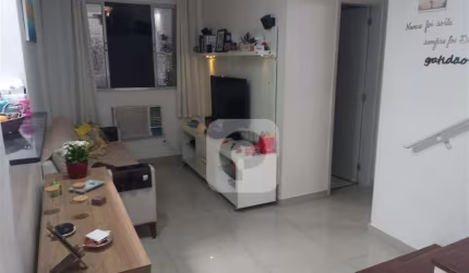 Excelente Cobertura duplex na Taquara