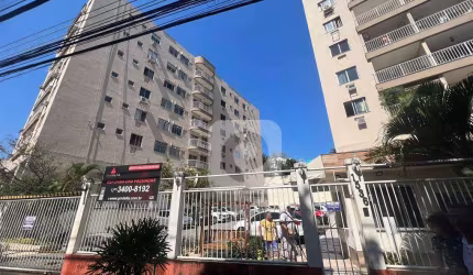 Apartamento à venda  no Pechincha