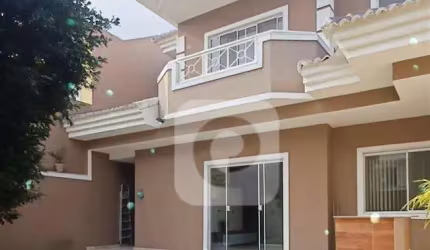 Casa de Condomínio 4 quartos, sendo 4 suítes