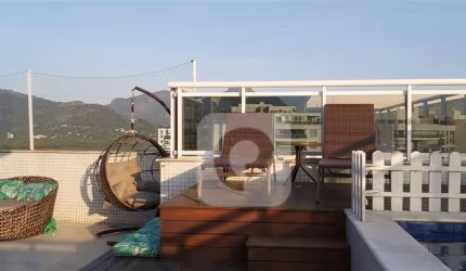 Peninsula Inside - Exuberante cobertura de 3 quartos e 3 vagas!