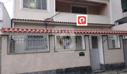 0 - Casa 7 quartos, sendo 3 suítes