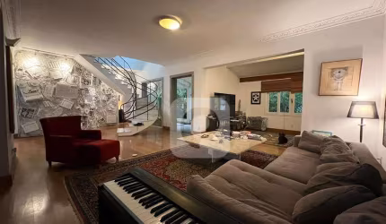 Casa no Humaitá (Excelente Residencial ou Comercial)