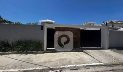 Casa 3 quartos, sendo 1 suíte