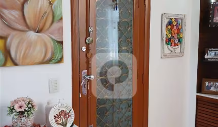 SELECIONE - Cobertura 2 quartos, sendo 1 suíte