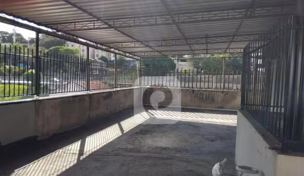 À venda 1 quarto todo reformado. Bem localizado ao lodo do Engenhão