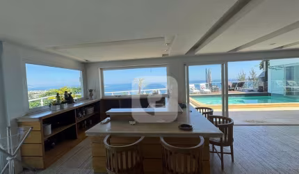 Maravilhosa Casa Triplex na Joatinga
