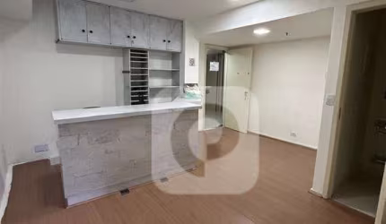 SALA COMERCIAL DE MEDICO DIVIDIDA EM AMBIENTES