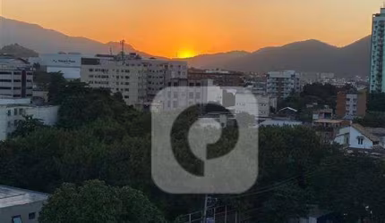 Patrimóvel  vende excelente Oportunidade de 2 quartos com suite e varanda na taquara