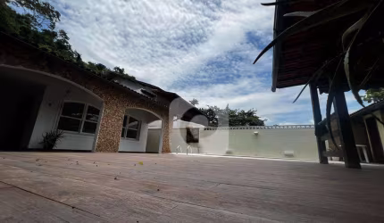 SELECIONE - Casa de Condomínio 4 quartos, sendo 2 suítes