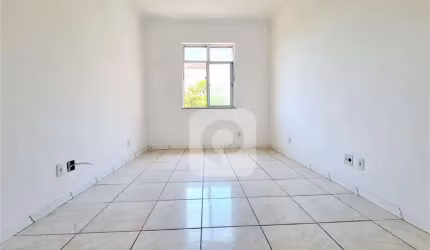 EXCELENTE NÉGOCIO NA PENHA CIRCULAR COM SALA E 02 QUARTOS COM IPTU E CONDOMINIO ISENTO.