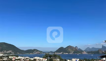 Maravilhosa casa com  linda vista para o Pão de Açucar e Baía de Guanabara  com 3 quartos
