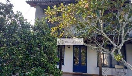 Casa com 4 dormitórios à venda por R$ 1.000.000,00 - Centro - Araruama/RJ