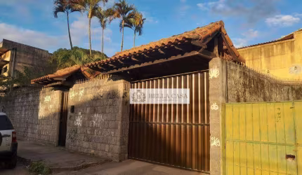 Casa com 4 dormitórios, 200 m² - venda por R$ 1.800.000,00 ou aluguel por R$ 5.000,00/mês - Parque Hotel - Araruama/RJ