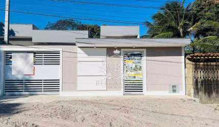 Casa com 3 dormitórios à venda, 130 m² por R$ 550.000,00 - Coqueiral - Araruama/RJ