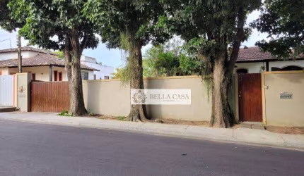 Casa com 5 dormitórios à venda, 200 m² por R$ 800.000 - Parque Hotel - Araruama/RJ