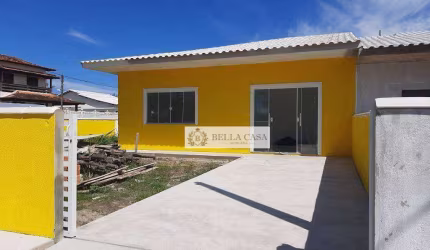 Casa com 3 dormitórios à venda, 86 m² por R$ 430.000 - Coqueiral - Araruama/RJ