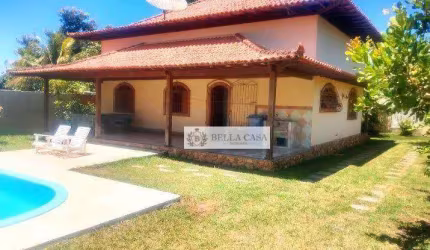 Casa com 3 dormitórios à venda, 100 m² por R$ 300.000,00 - Praia do Barbudo - Araruama/RJ
