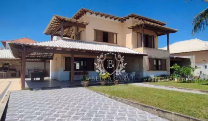 Casa com 4 dormitórios à venda, 420 m² por R$ 850.000 - Coqueiral - Araruama/RJ