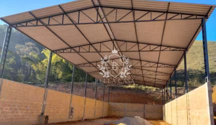 Galpão à venda, 360 m² por R$ 960. - Novo Mundo - Bom Jardim/RJ