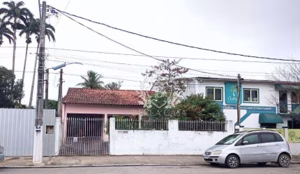 Casa com 2 dormitórios para alugar, 100 m² por R$ 10.270,00/mês - Centro - Araruama/RJ