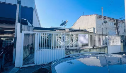 Casa com 3 dormitórios para alugar, 400 m² por R$ 10.000,00/mês - Centro - Araruama/RJ