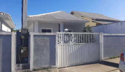 Casa com 2 dormitórios à venda, 90 m² por R$ 290.000,00 - Fazendinha - Araruama/RJ