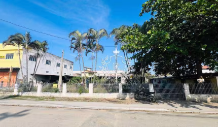 Terreno à venda, 300 m² por R$ 440.000,00 - Centro - Araruama/RJ