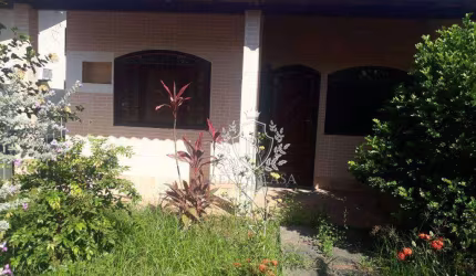 Casa com 2 dormitórios à venda, 80 m² por R$ 240.000,00 - Praia do Barbudo - Araruama/RJ