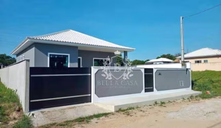 Casa com 3 dormitórios à venda, 150 m² por R$ 480.000,00 - Fazendinha - Araruama/RJ