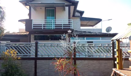 Casa com 3 dormitórios mais 02 terrenos à venda, 12.000 m² por R$ 2.500.000 - Clube Engenheiros - Araruama/RJ