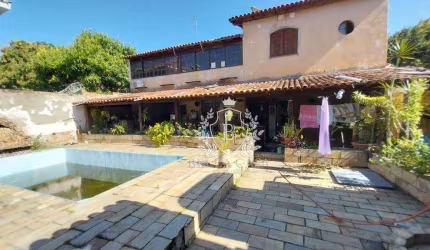 Casa com 5 dormitórios à venda, excelente localização - Centro - Araruama/RJ