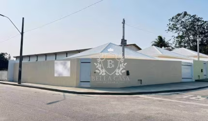 Casa com 3 dormitórios à venda, 80 m² por R$ 649.000 - Centro - Araruama/RJ