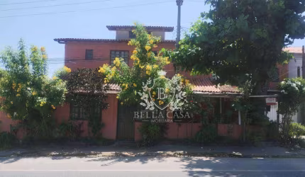 Casa com 3 dormitórios à venda, 200 m² por R$ 380.000,00 - Hawai - Araruama/RJ