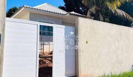 Casa com 2 dormitórios à venda, 75 m² por R$ 265.000,00 - Viaduto - Araruama/RJ