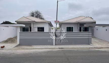 Casa com 2 dormitórios à venda, 70 m² por R$ 320.000,00 - Praia do Barbudo - Araruama/RJ
