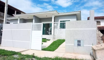 Casa com 2 dormitórios à venda, 80 m² por R$ 285.000,00 - Paraty - Araruama/RJ