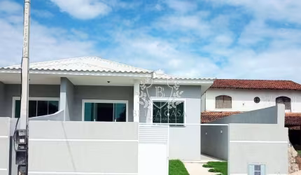 Casa com 2 dormitórios à venda, 80 m² por R$ 285.000,00 - Parati - Araruama/RJ