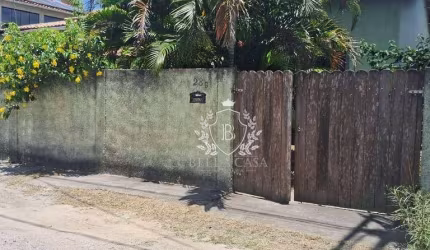 Casa com 2 dormitórios à venda, 70 m² por R$ 300.000,00 - Rio Do Limão - Araruama/RJ