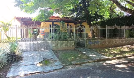 Casa com 3 dormitórios à venda, 220 m² por R$ 700.000 - Parque Hotel - Araruama/Rio de Janeiro