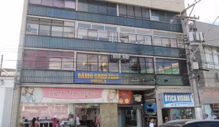 APARTAMENTO/SALA - FRENTE - CENTRO - CABO FRIO/RJ