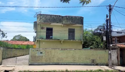 Apartamento com 2 dormitórios à venda, 61 m² por R$ 250.000,00 - Centro - Araruama/RJ